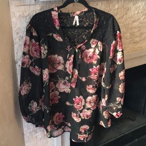 Floral Print Blouse with Lace Detail